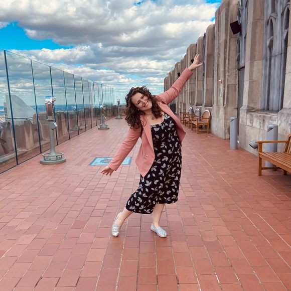 Meet your Posher, Shelby - Picture 3 of 7